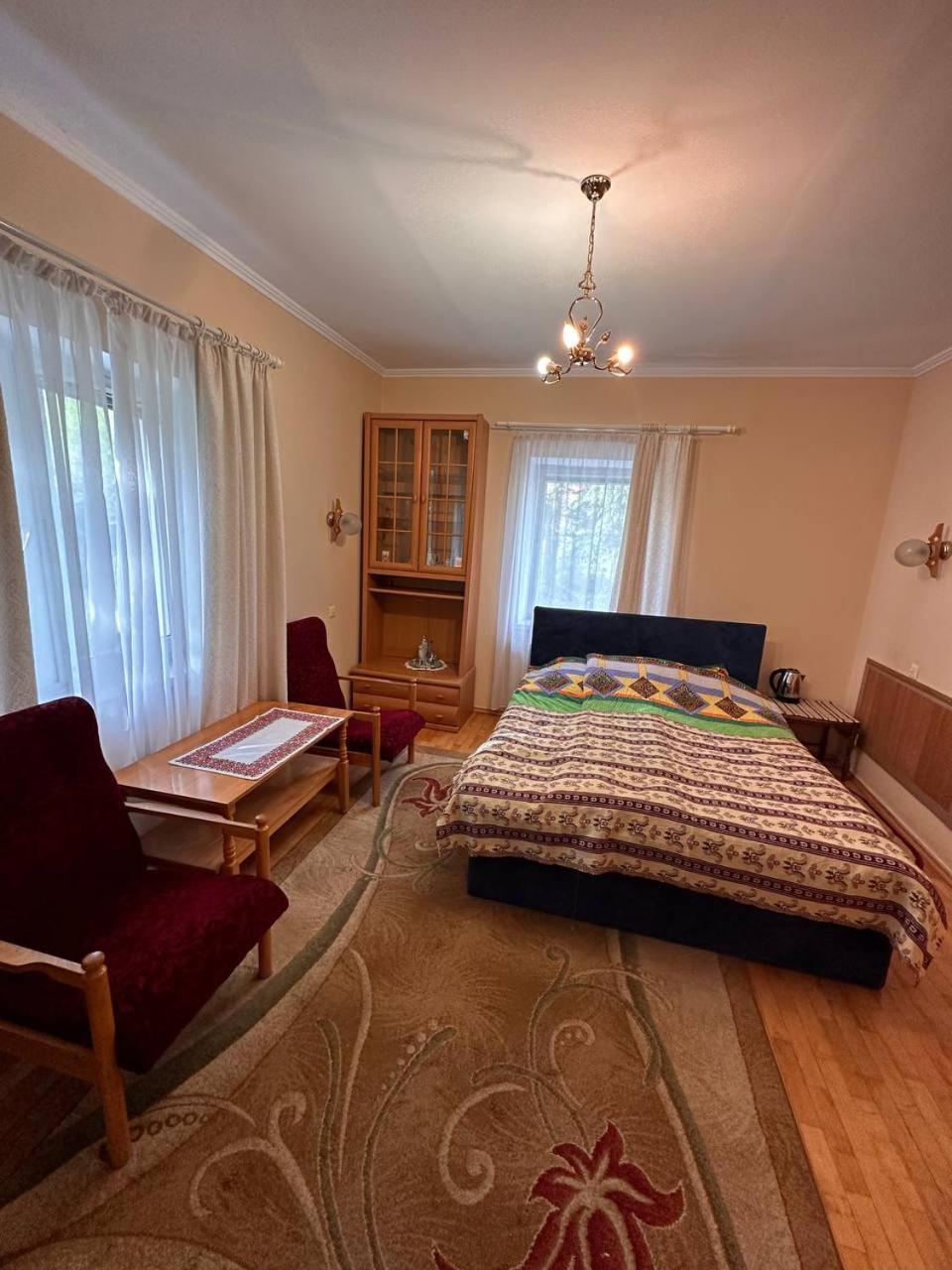 Bed and Breakfast Роксолана Трускавец Экстерьер фото